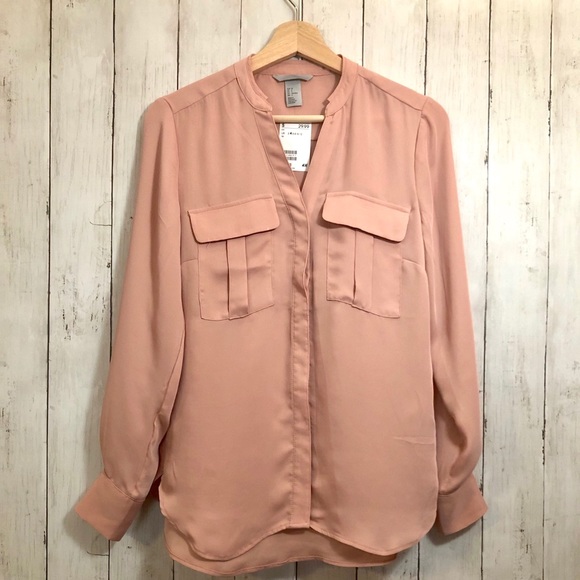 H&M Tops - H&M V-Neck Blouse